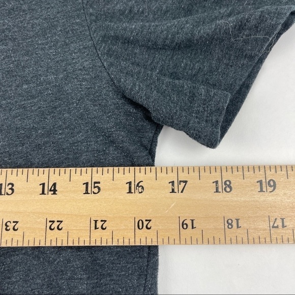 Mossimo Tshirt Womens Medium Gray Vneck Short Sleeve - Picture 5 of 7